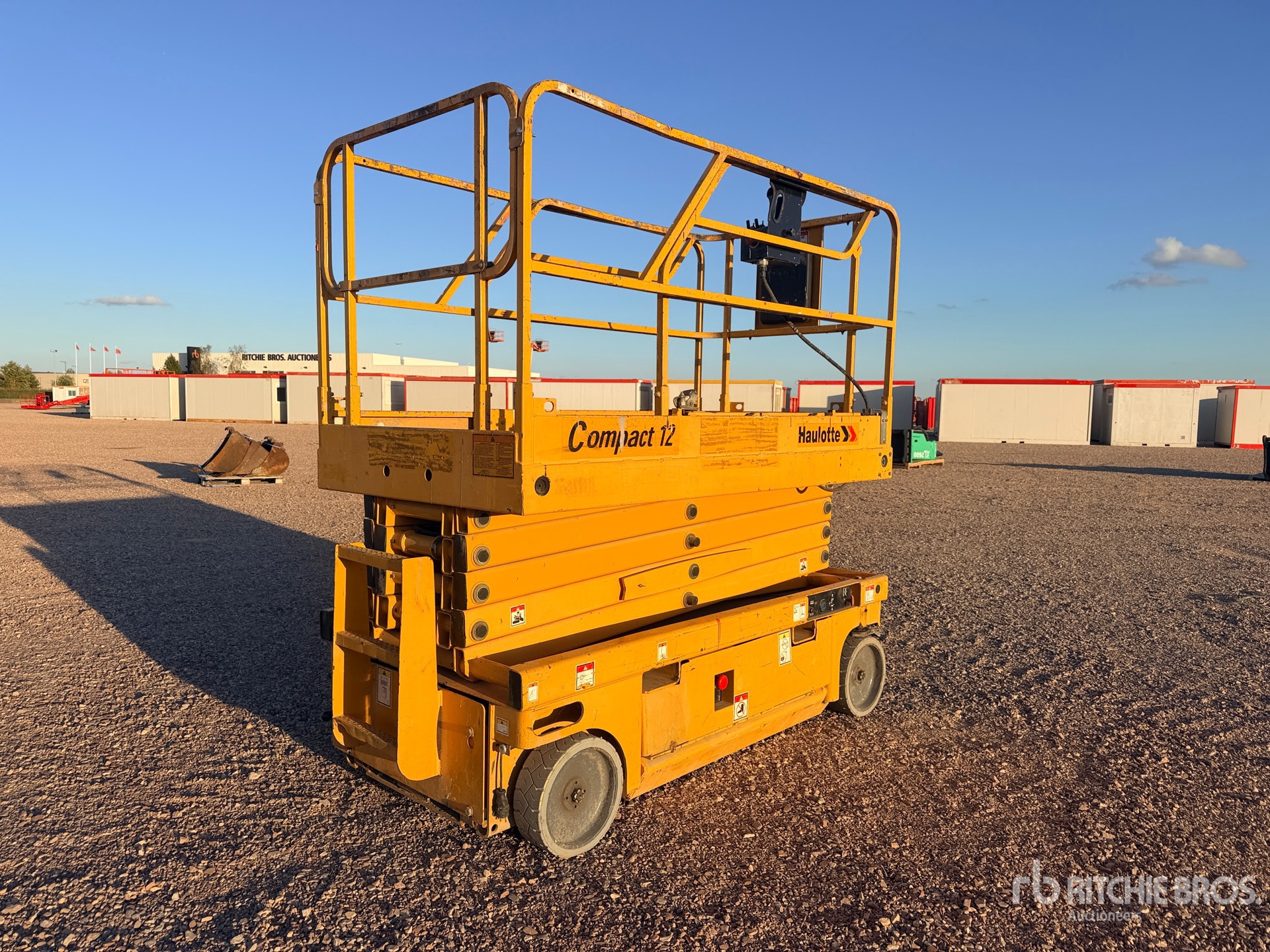 2008 Haulotte COMPACT12