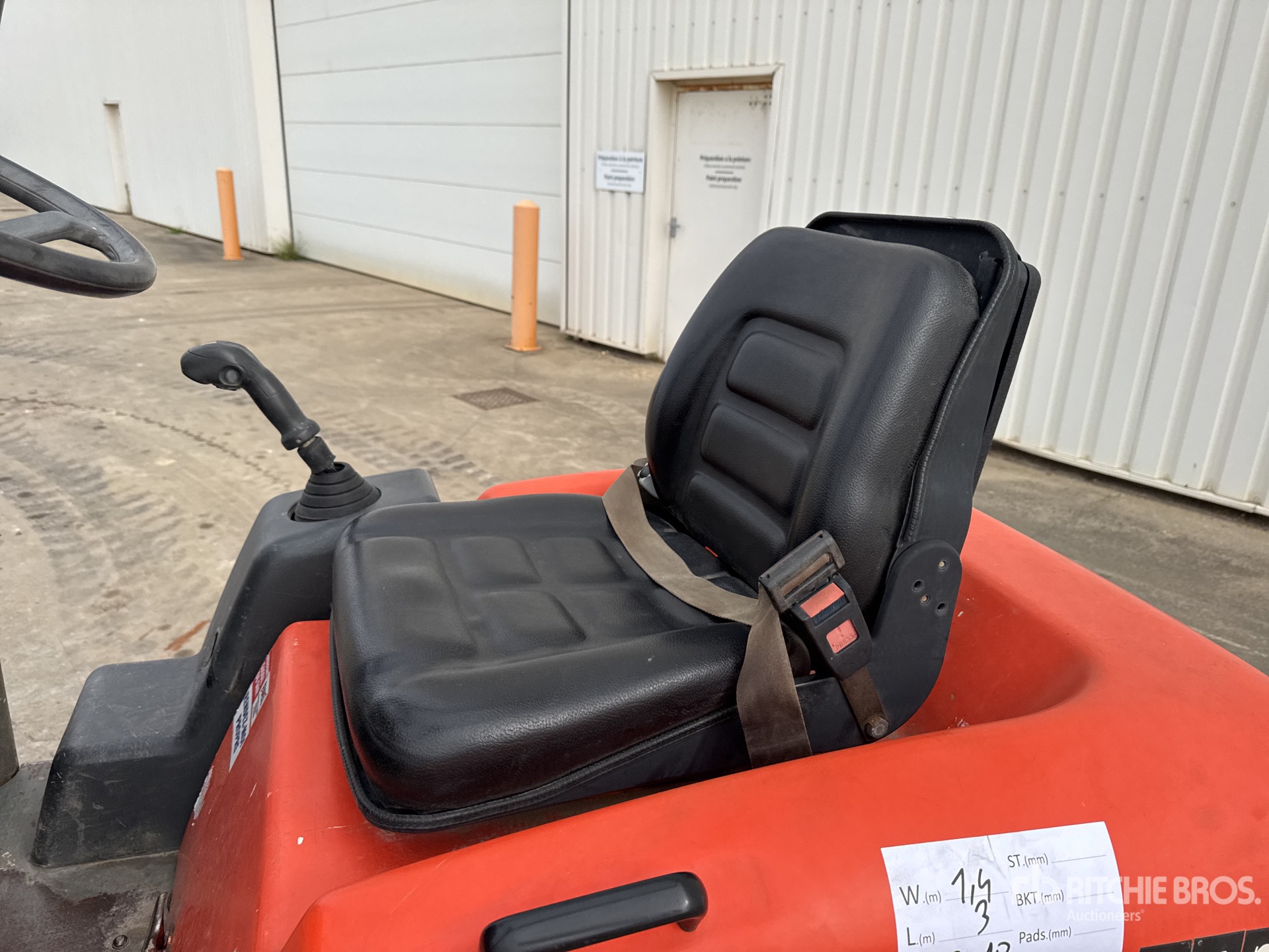 2008 Ausa D150AHG