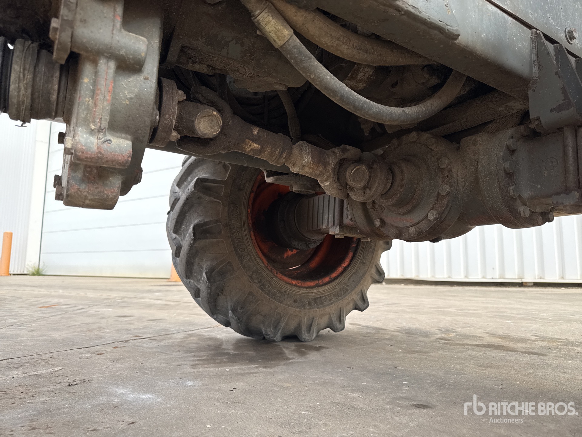 2008 Ausa D150AHG