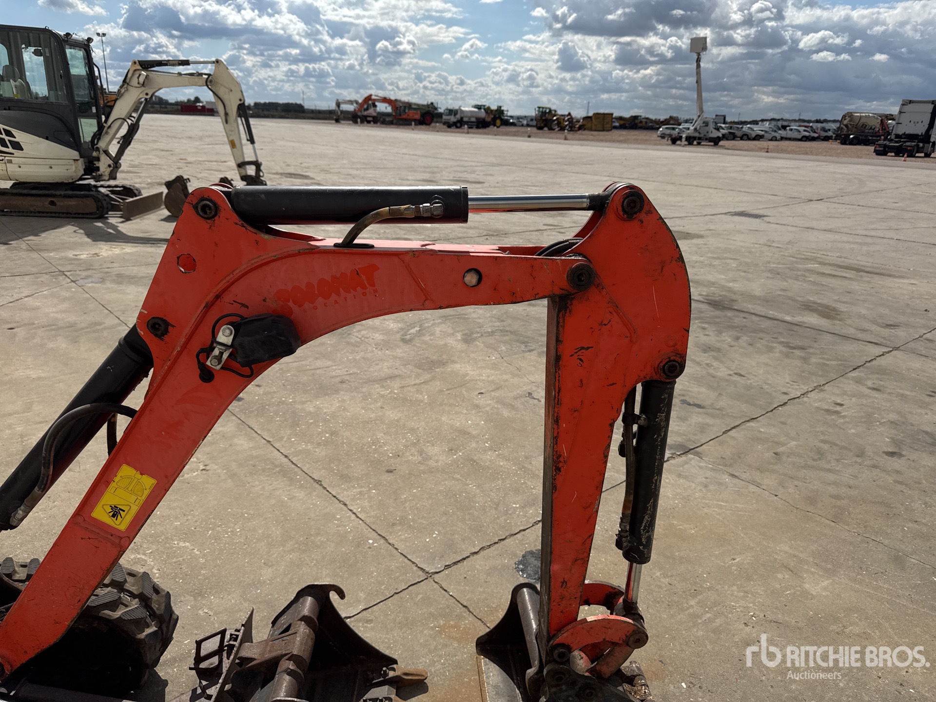 2015 Kubota K008-3