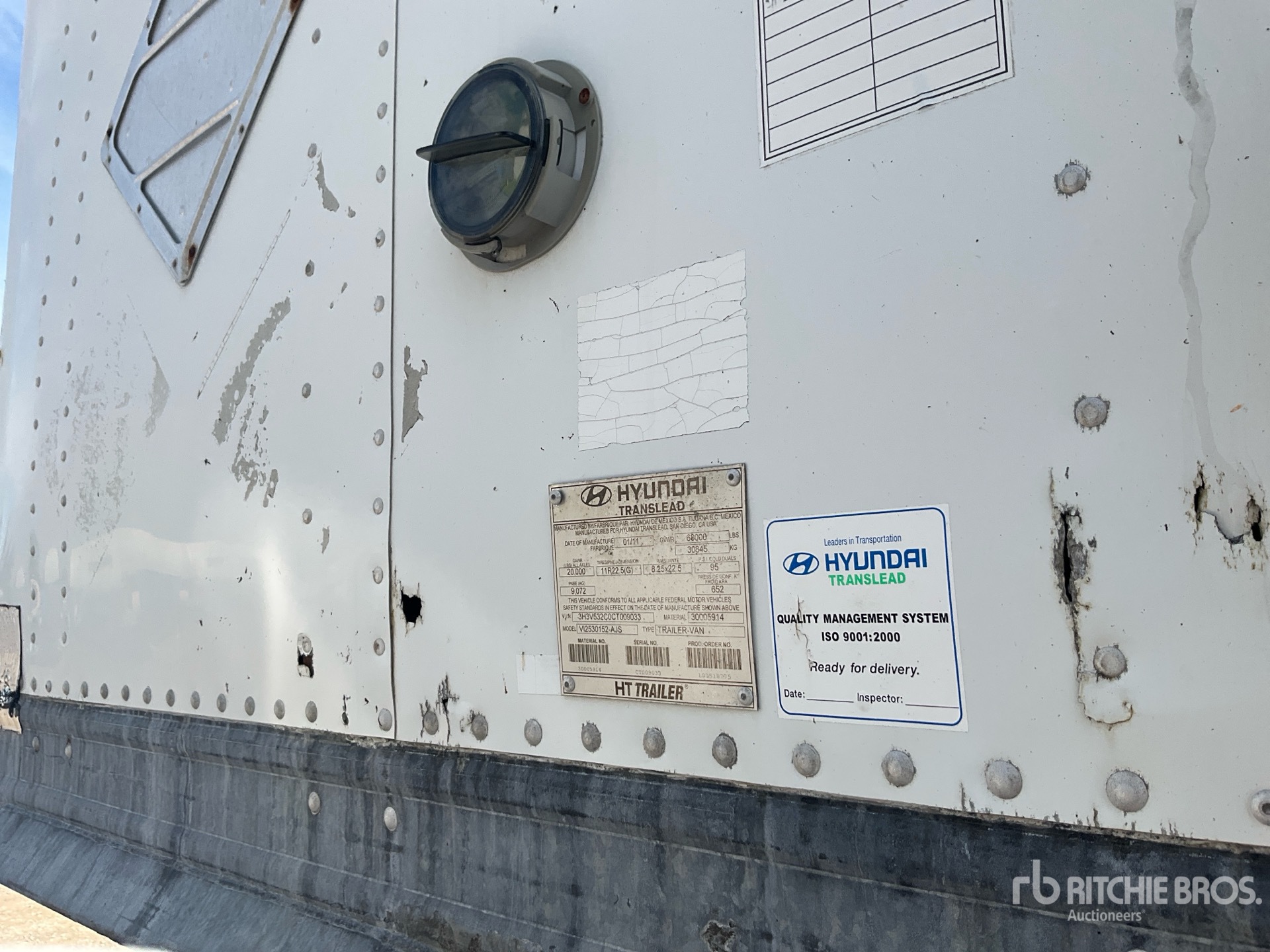 2012 Hyundai 53 ft x 102 in T/A