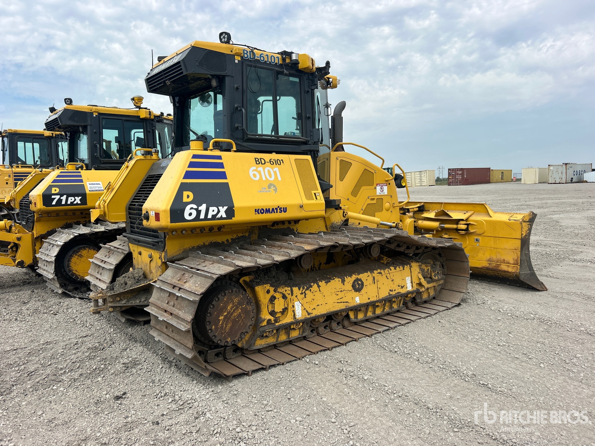 2022 Komatsu D61PX-24