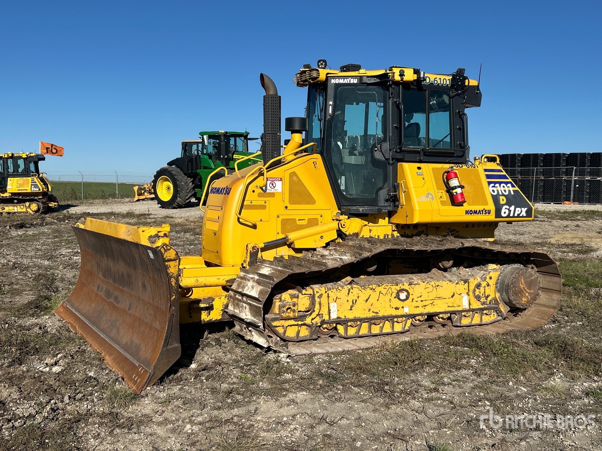 2022 Komatsu D61PX-24