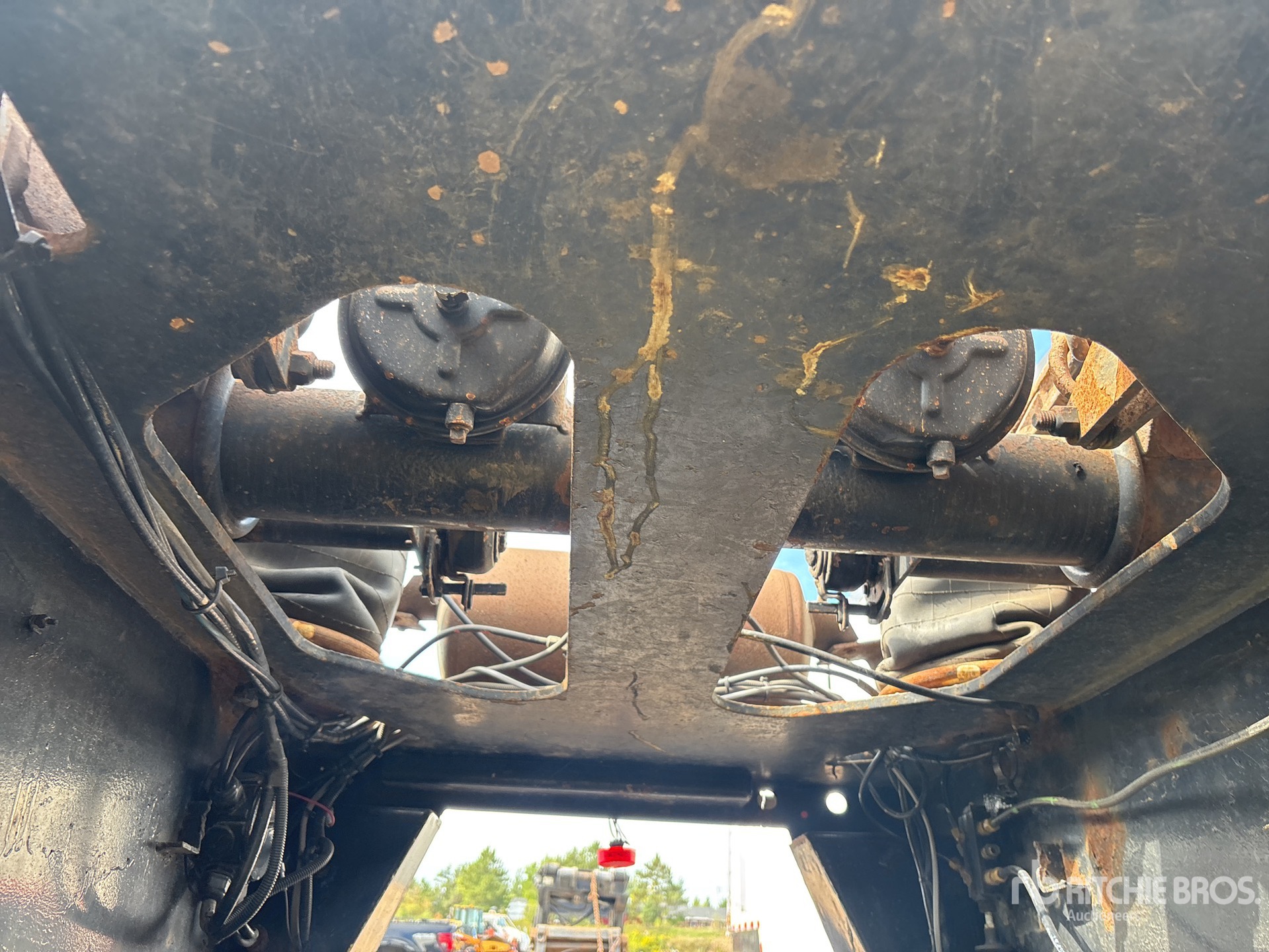 1995 Load Star Trailer Tri/A Removable Gooseneck