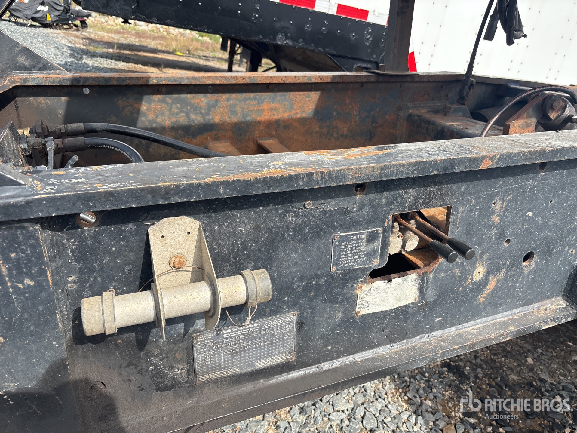 1995 Load Star Trailer Tri/A Removable Gooseneck