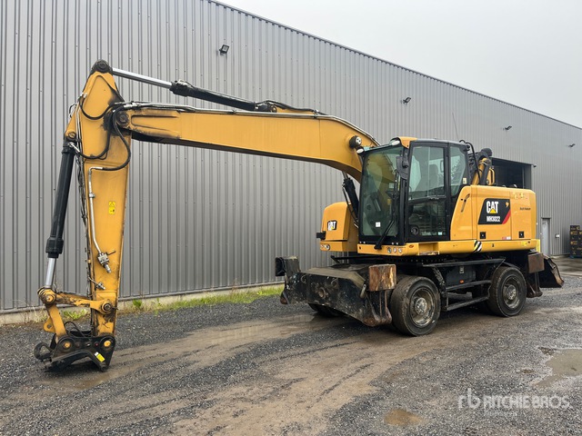 2018 Cat MH3022 Wheel Material Handler