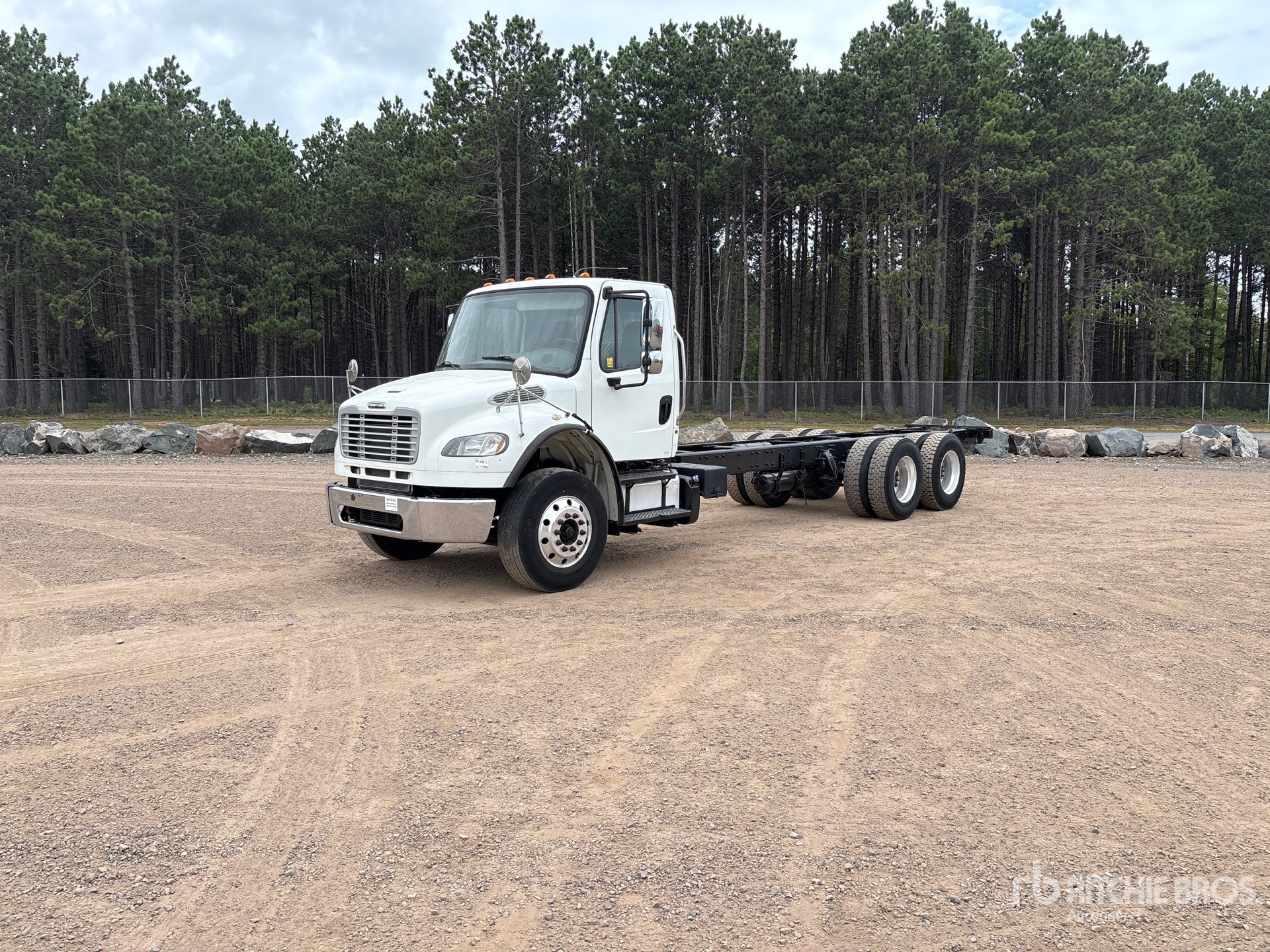 2018 Freightliner M2 106