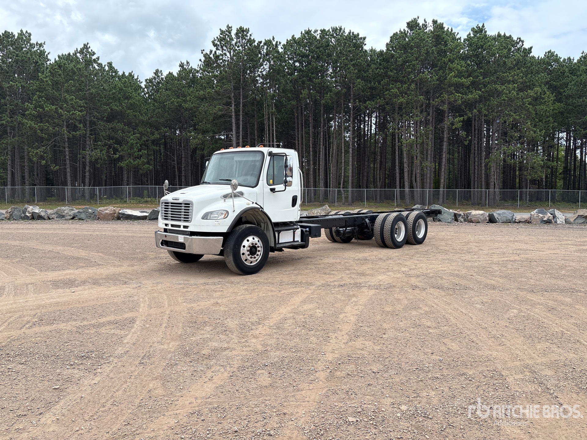 2018 Freightliner M2 106