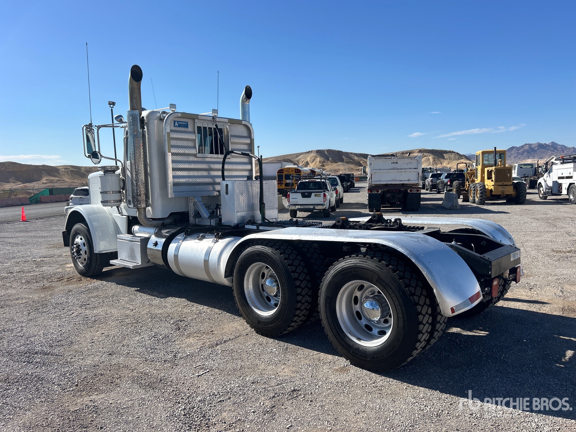 2017 Peterbilt 389