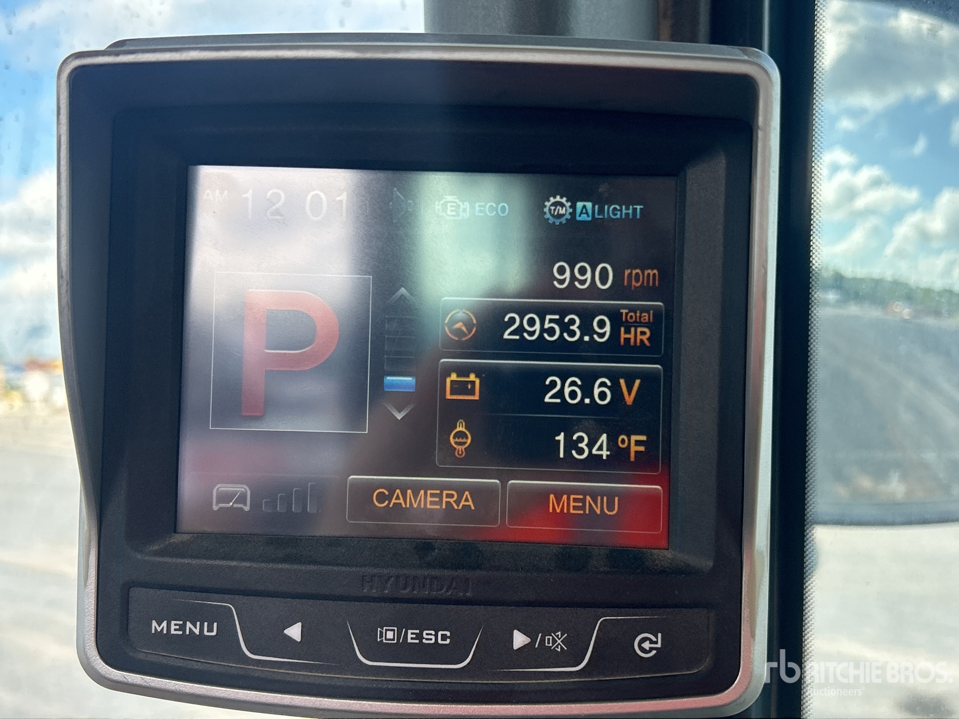 2014 Hyundai HL757-9A