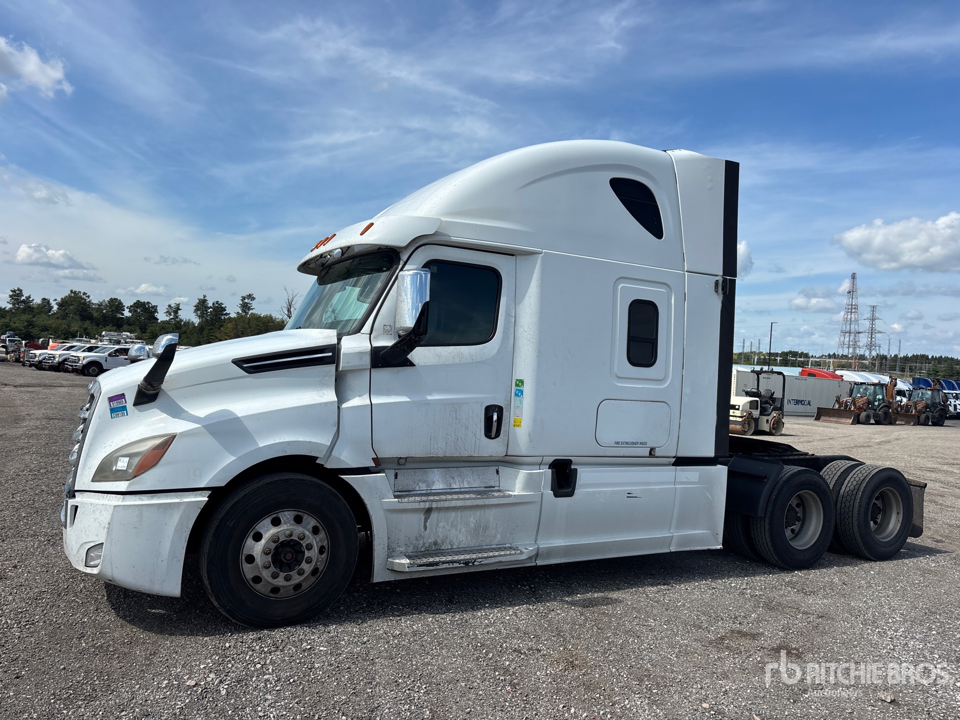 Photo of 2020 Freightliner CASCADIA 126