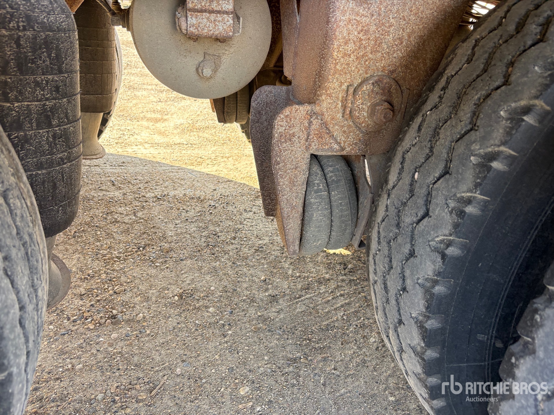 2013 Tremcar 38000 L TRI/A