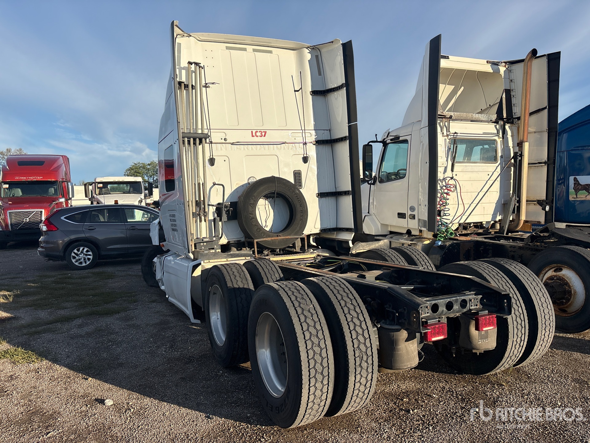 2022 International LT625