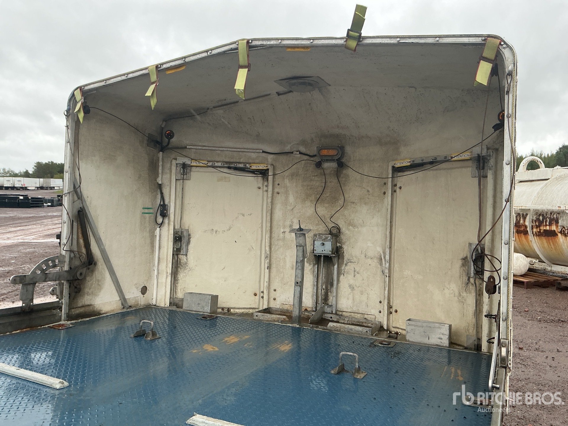 2010 Jabco 10 FT T/A