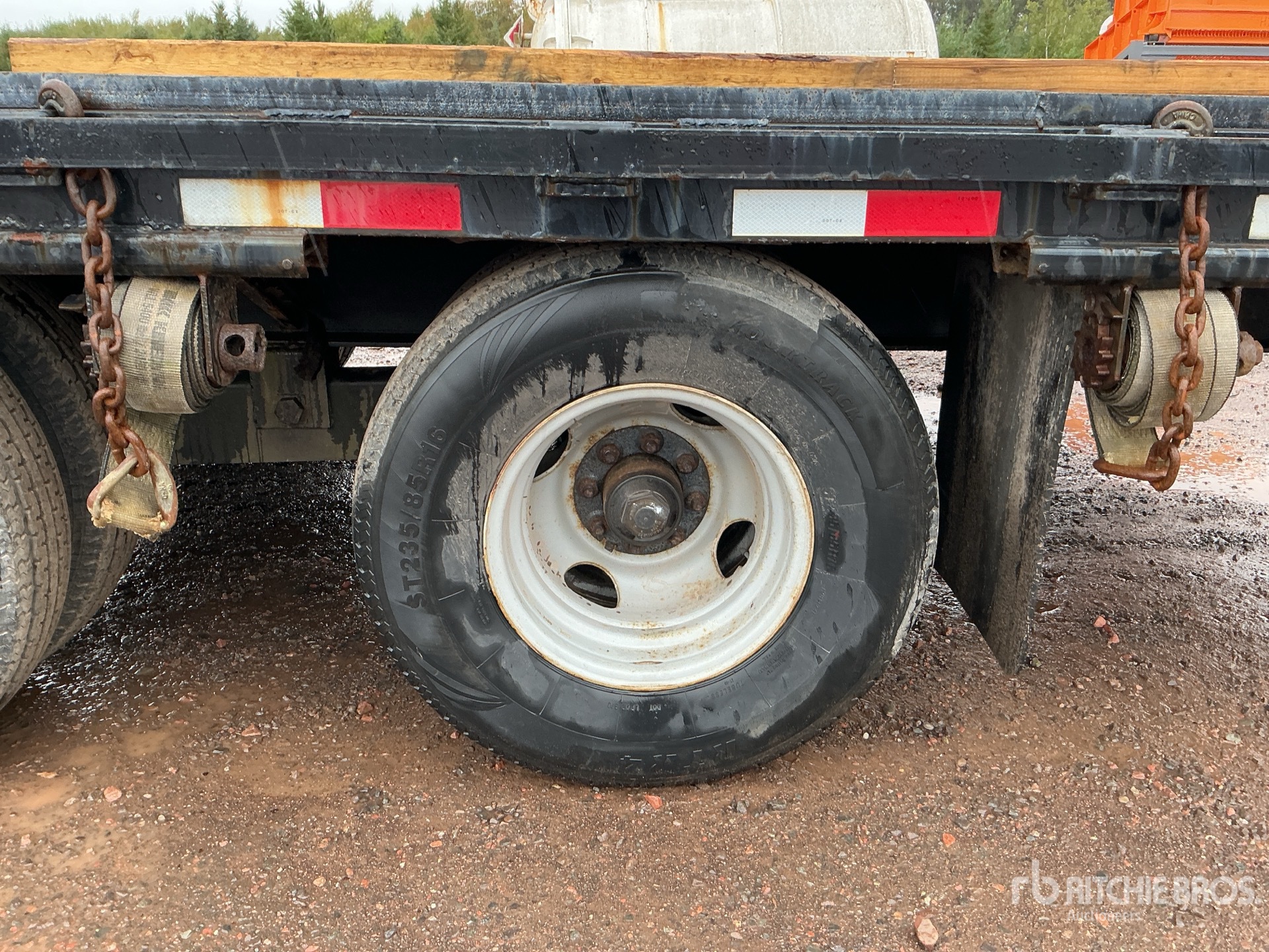 2020 Friesen 25 FT T/A GOOSENECK