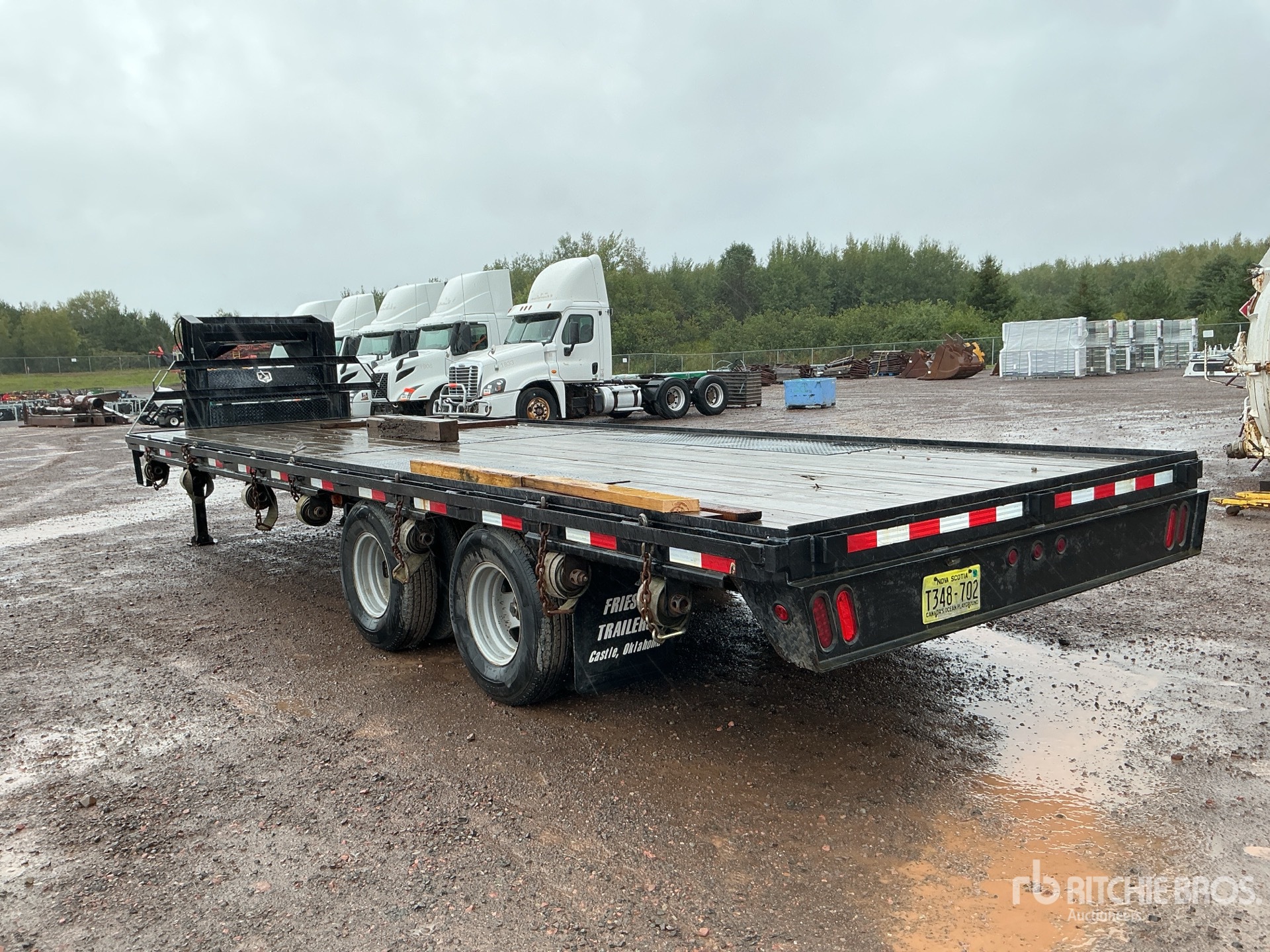 2020 Friesen 25 FT T/A GOOSENECK