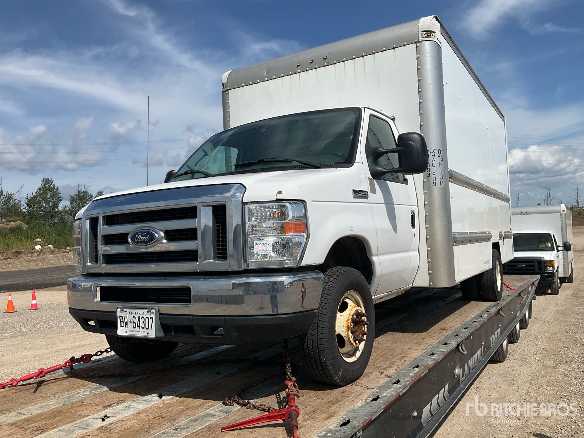 2017 Ford E450