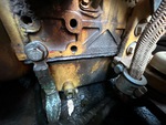 Engine with Oil Leaks