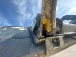 Chassis with Quick Coupler to Arms Pins