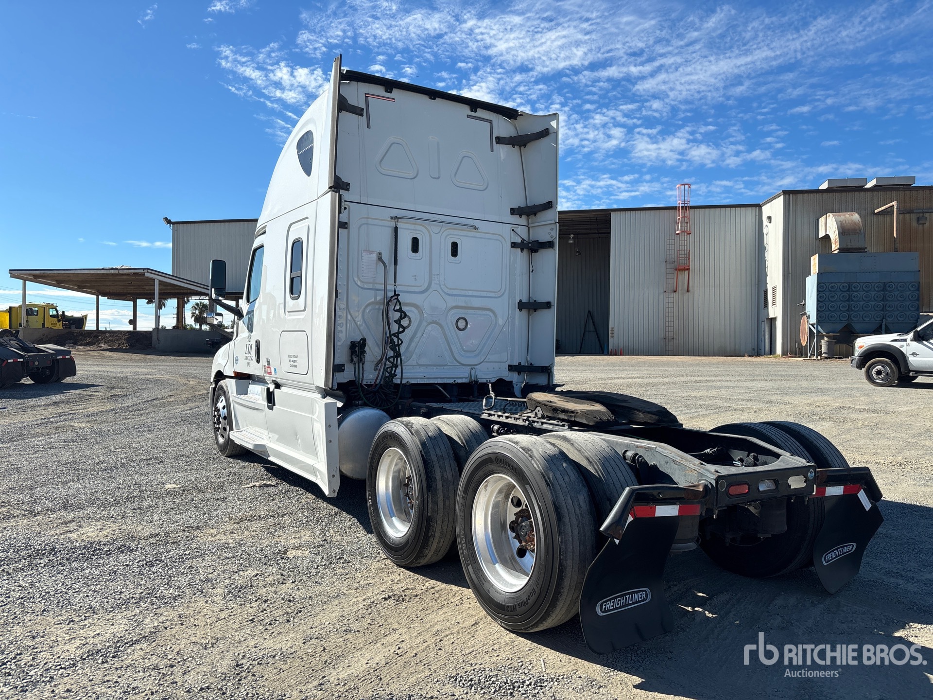 2018 Freightliner CASCADIA 126
