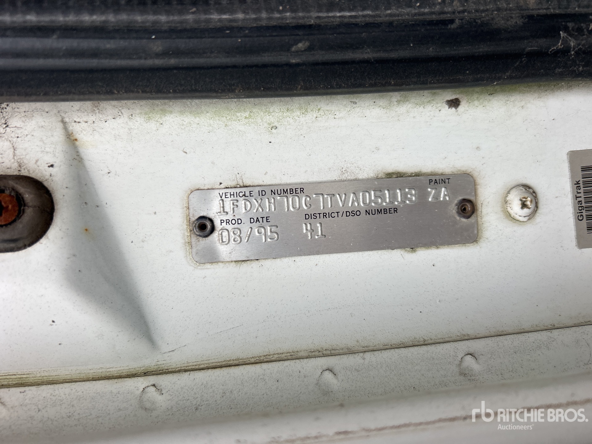 1996 Ford CF7000
