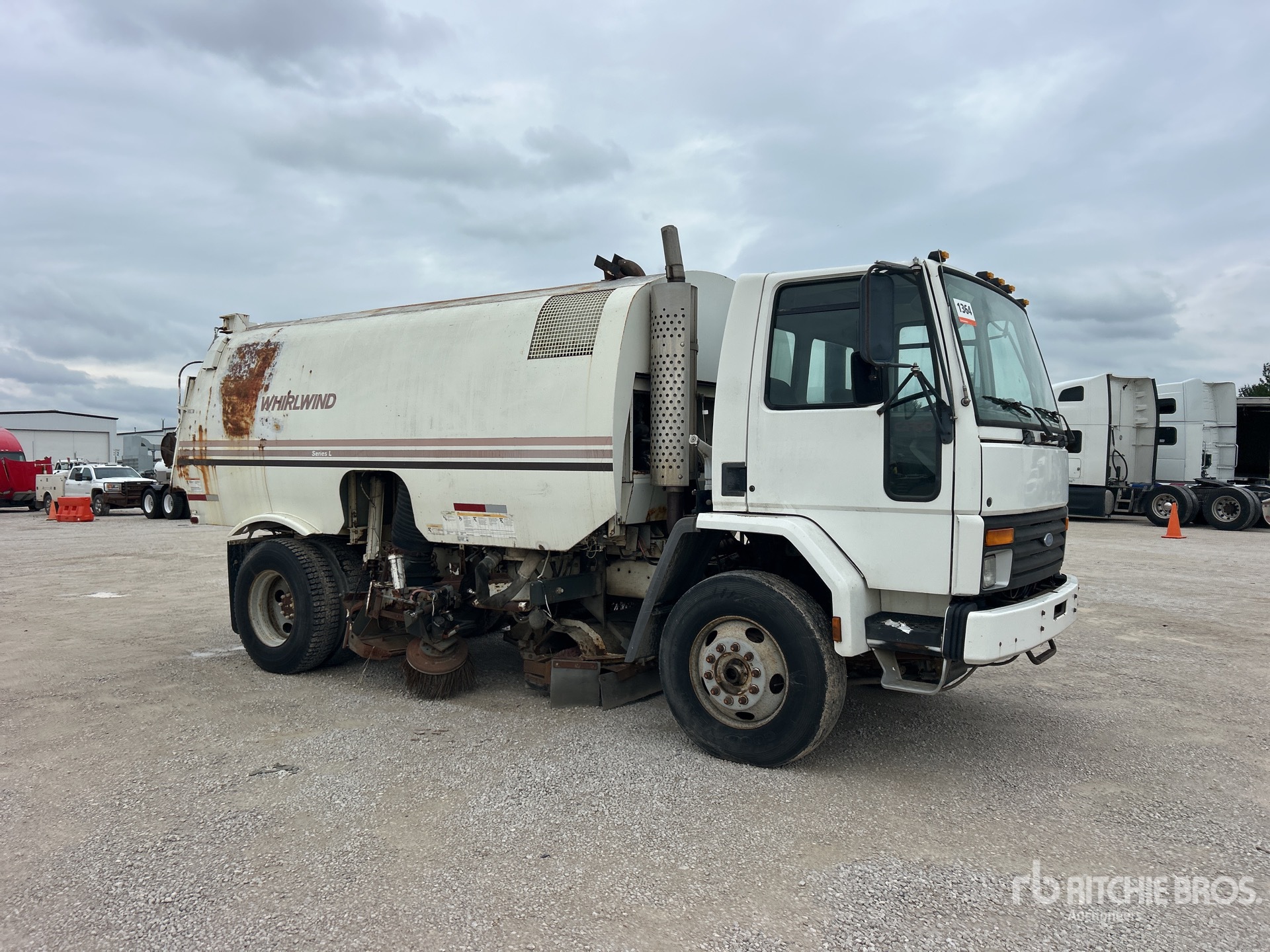 1996 Ford CF7000