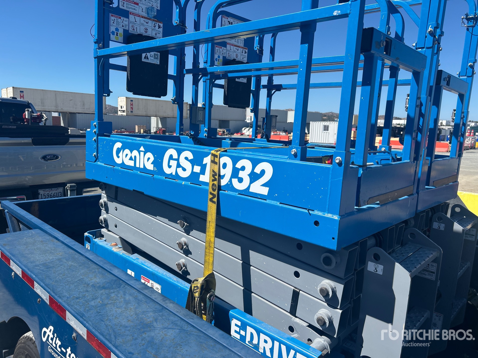 2024 Genie GS1932
