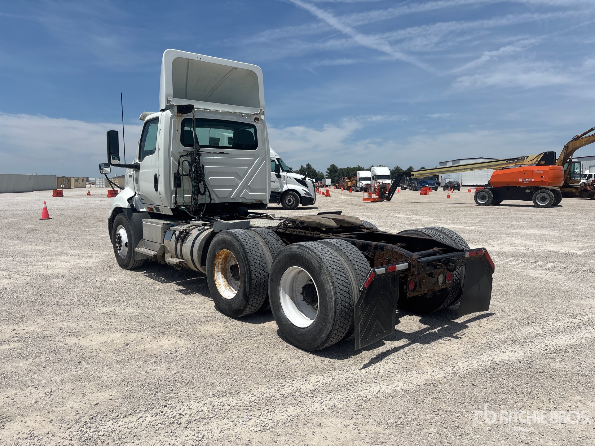 2020 International RH613