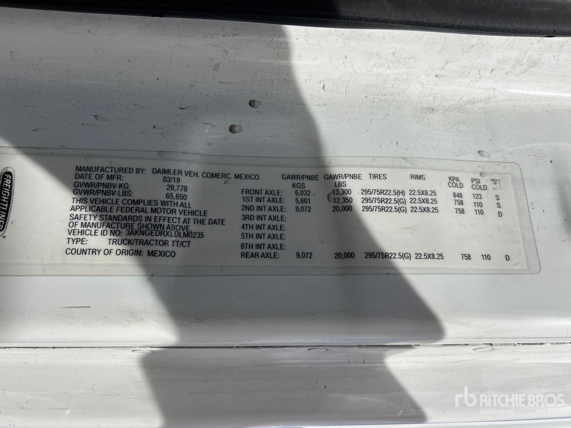 2020 Freightliner CASCADIA 125