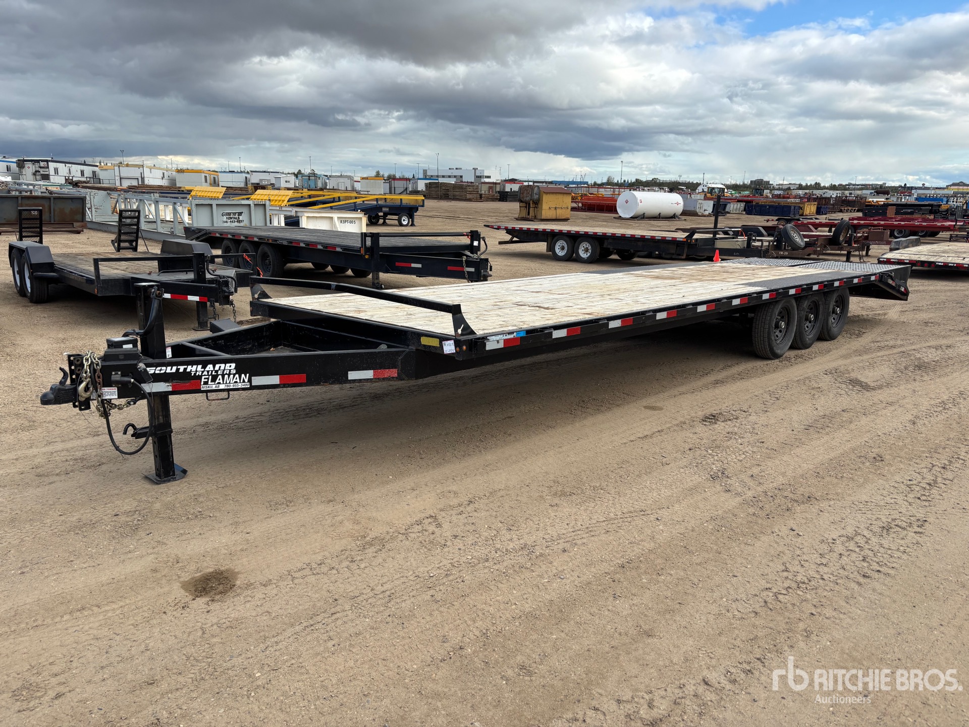 2025 Southland 25 ft Tri/A