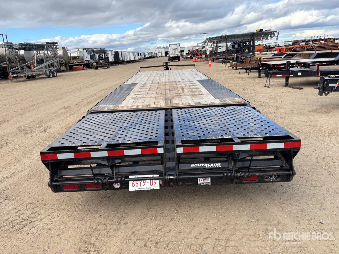 2025 Southland 25 ft Tri/A