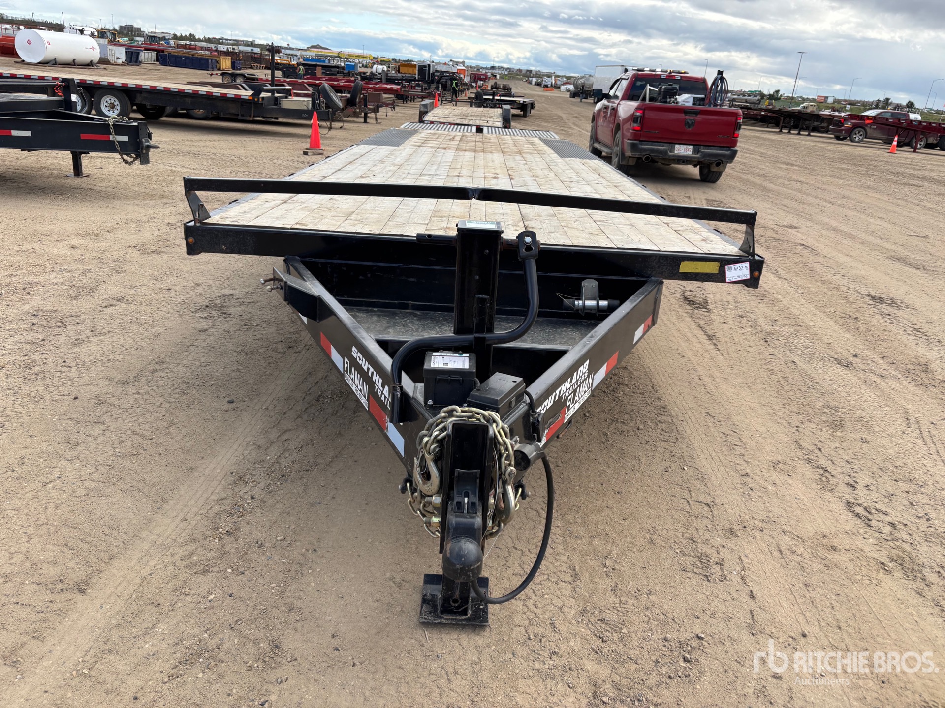 2025 Southland 25 ft Tri/A