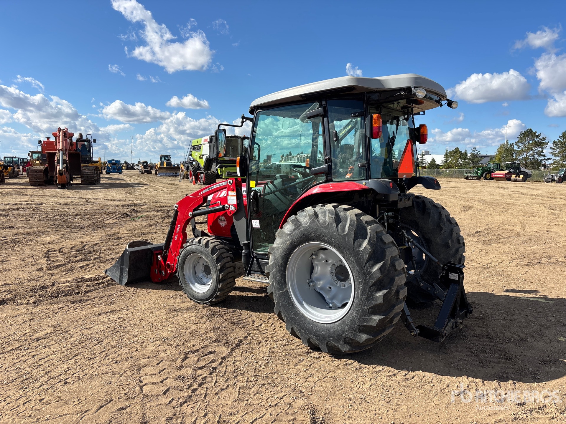 2019 Massey Ferguson 1735M