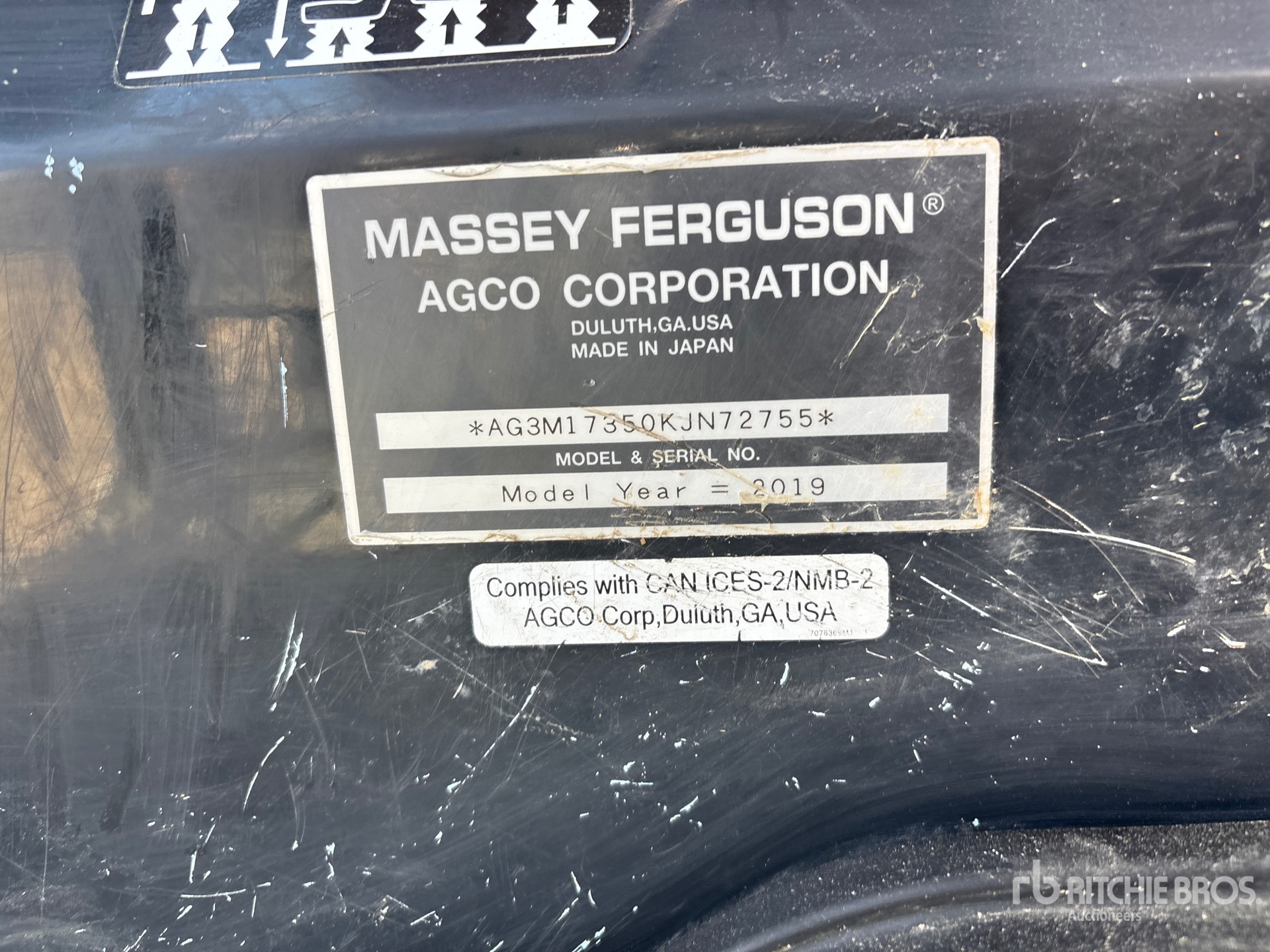 2019 Massey Ferguson 1735M