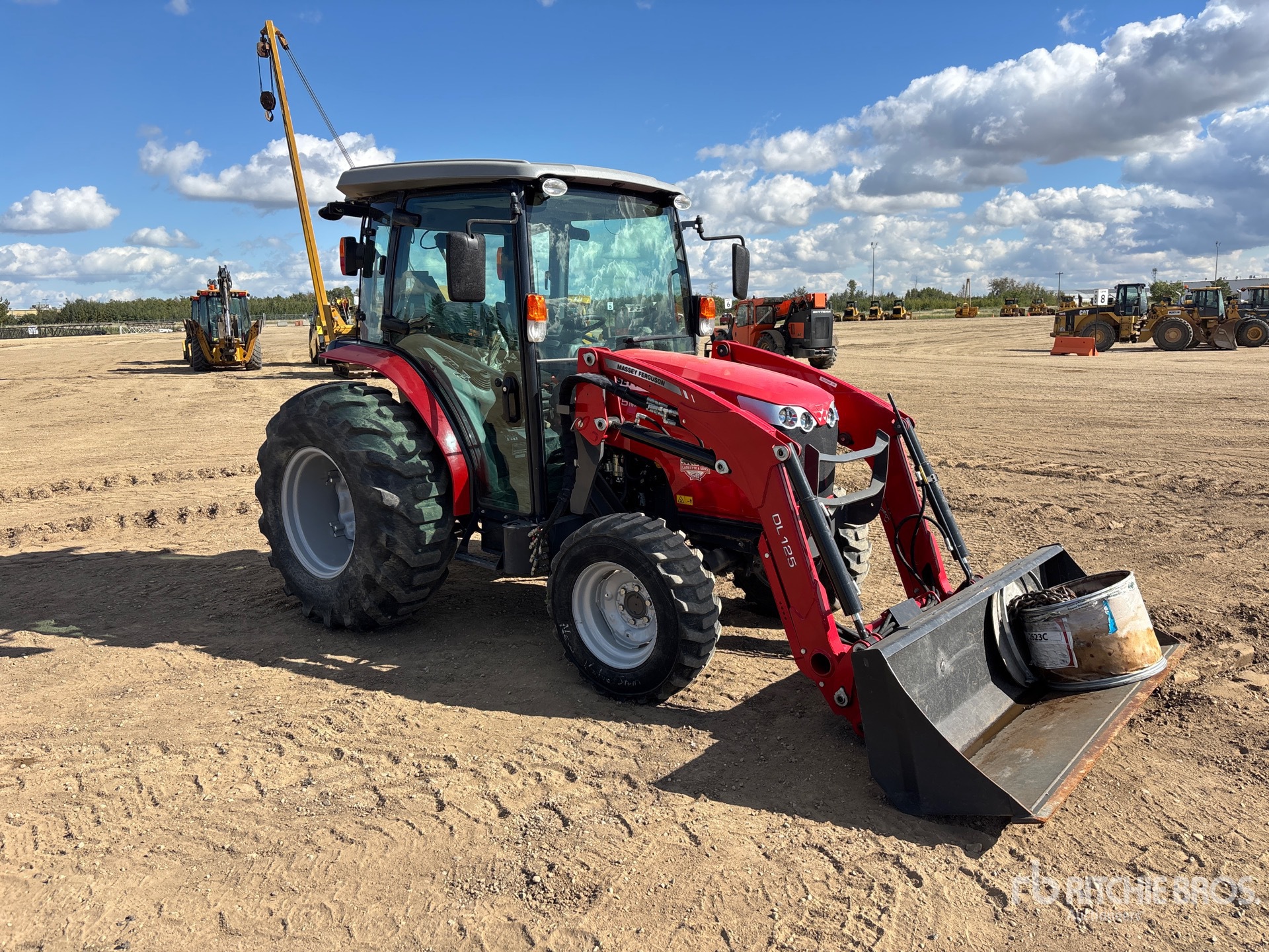 2019 Massey Ferguson 1735M