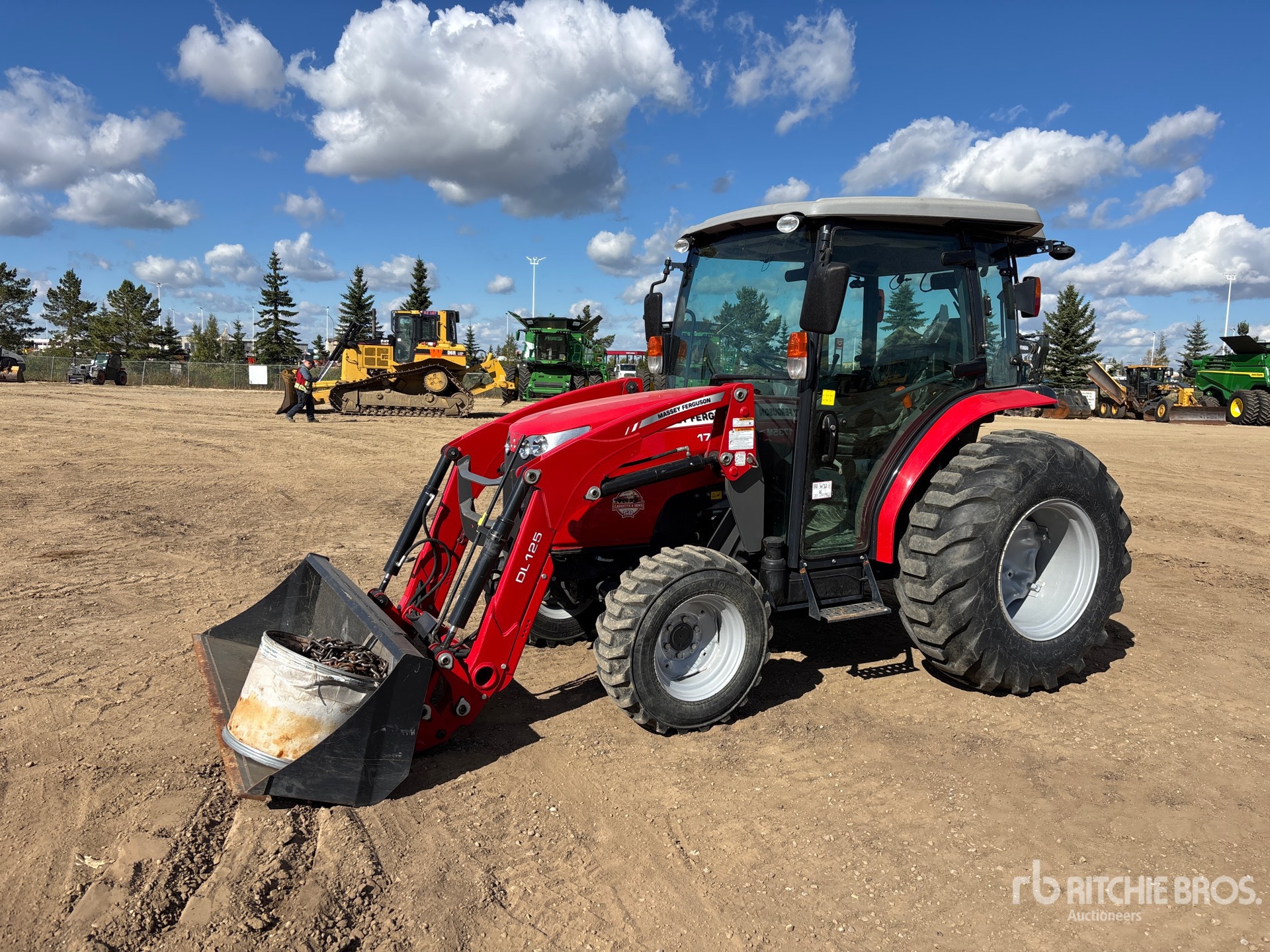 2019 Massey Ferguson 1735M