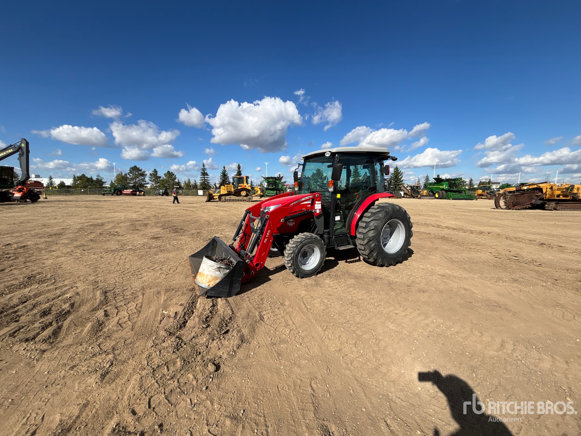 2019 Massey Ferguson 1735M