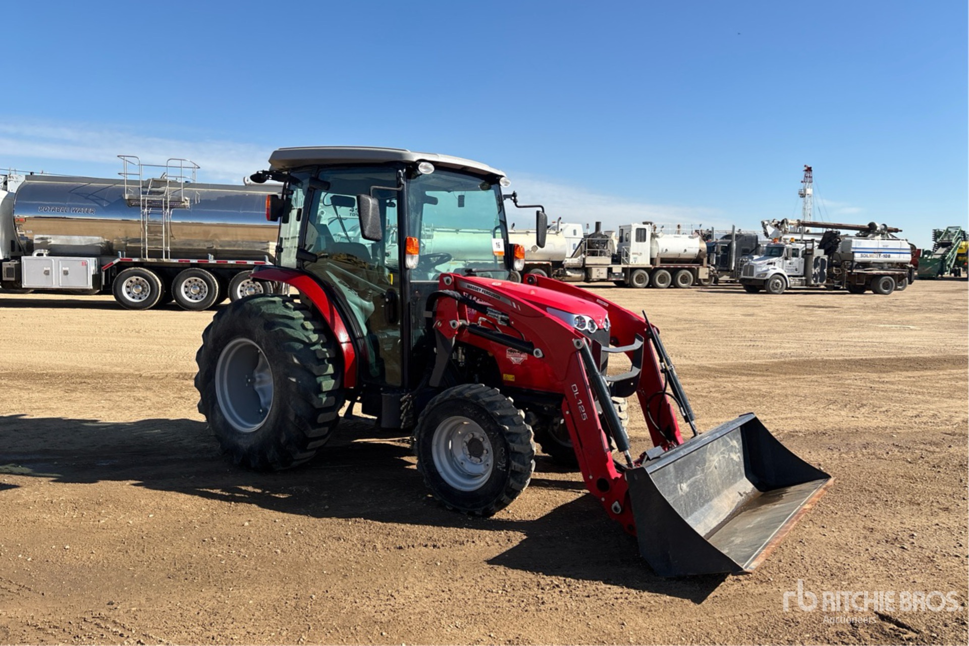 2019 Massey Ferguson 1735M
