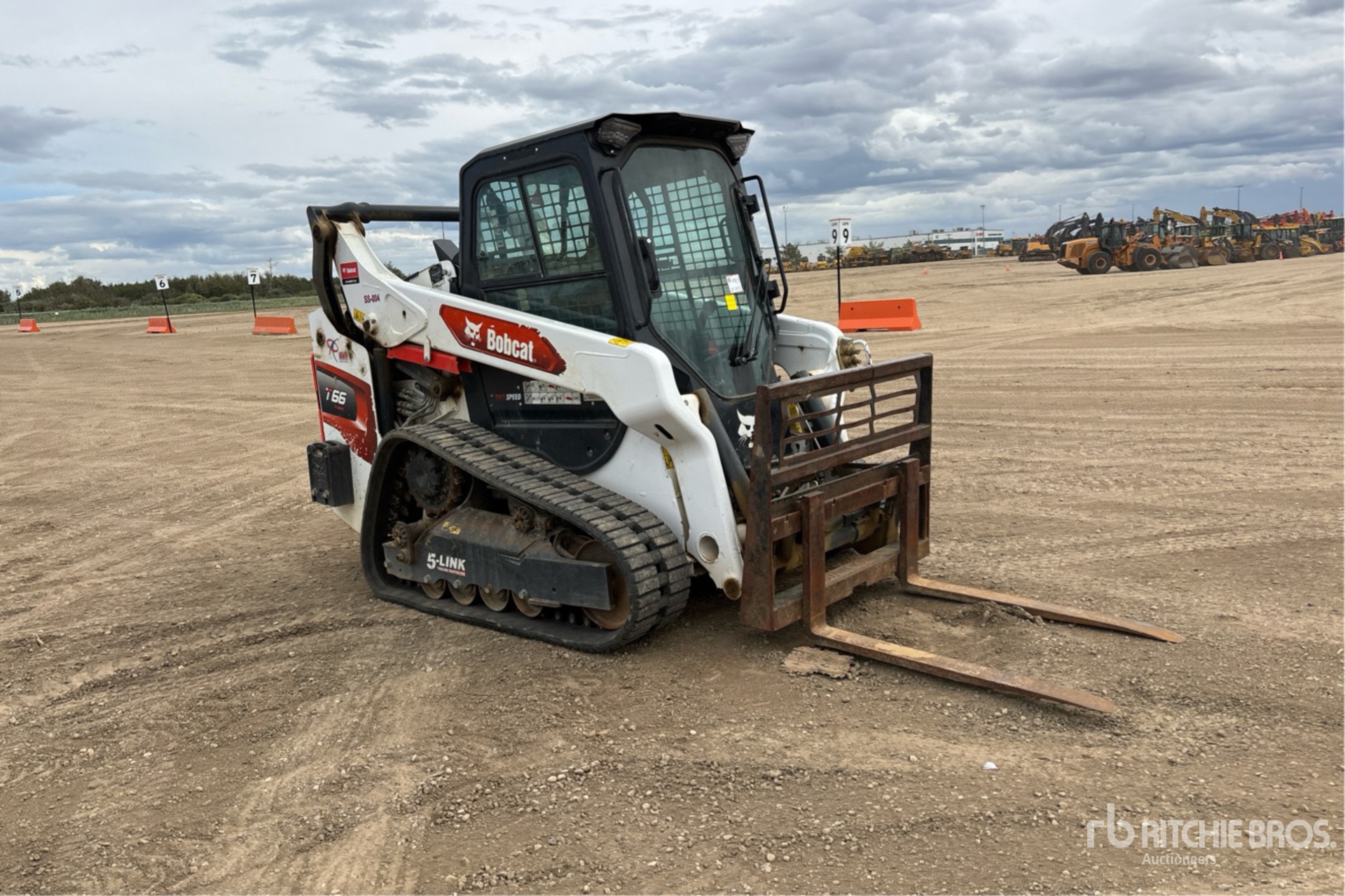 2024 Bobcat T66