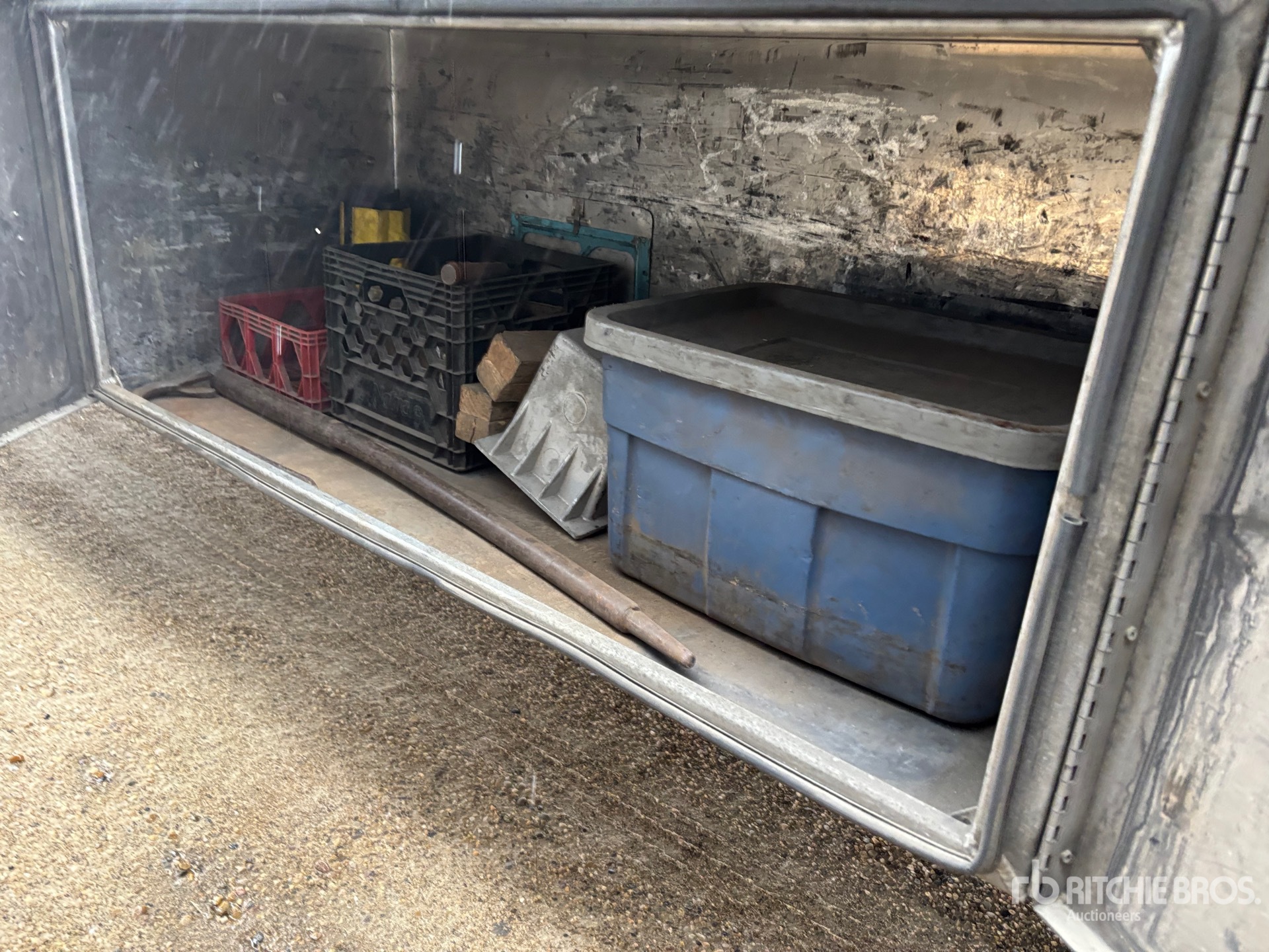 2018 Mac 51 FT T/A SPREAD AXLE
