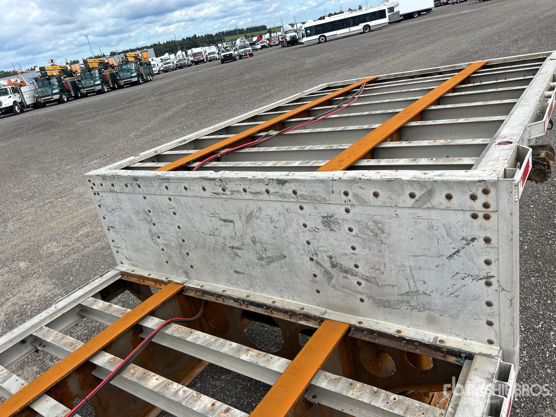 2012 Load King 53 ft Tri/A