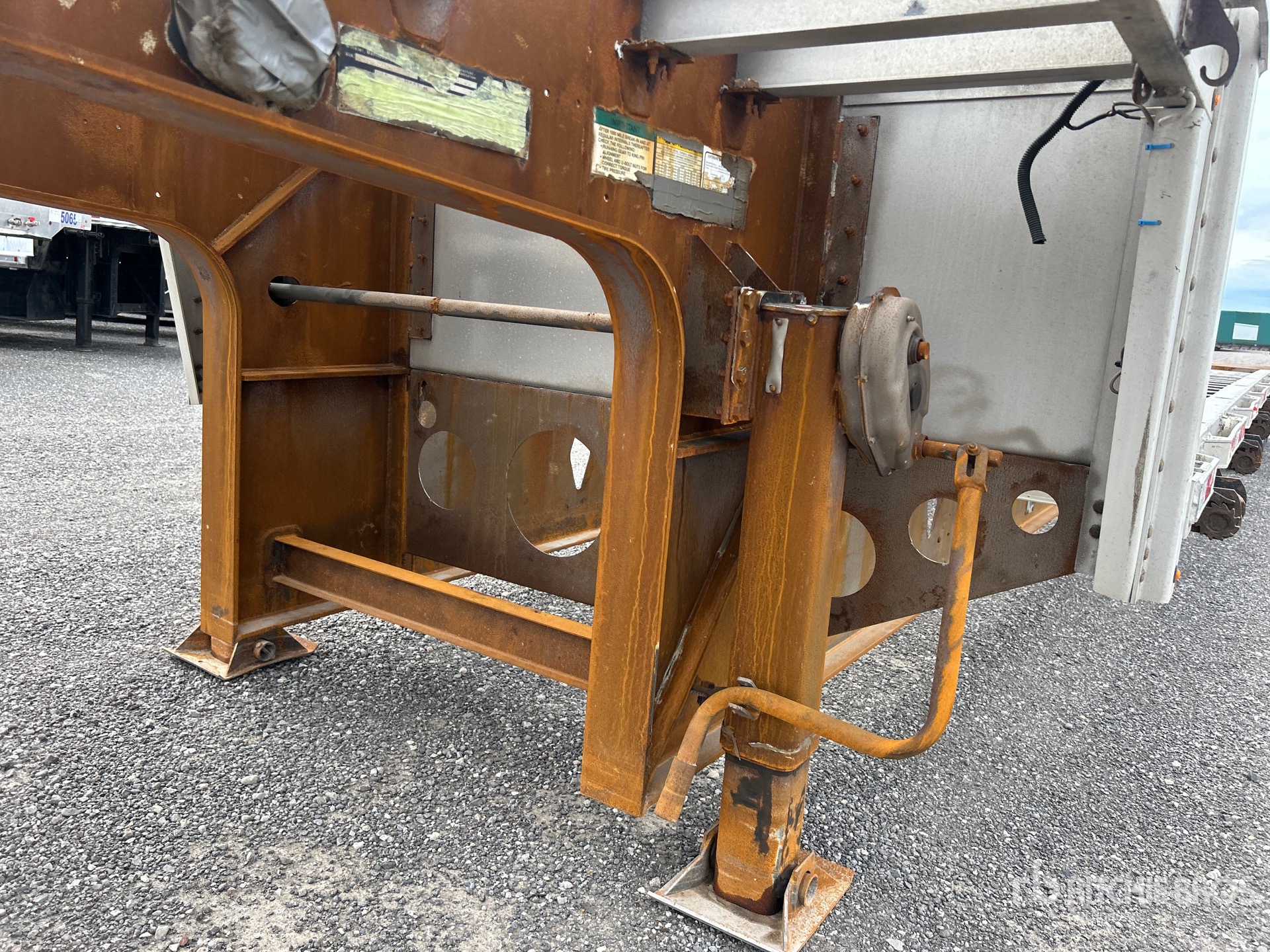 2012 Load King 53 ft Tri/A