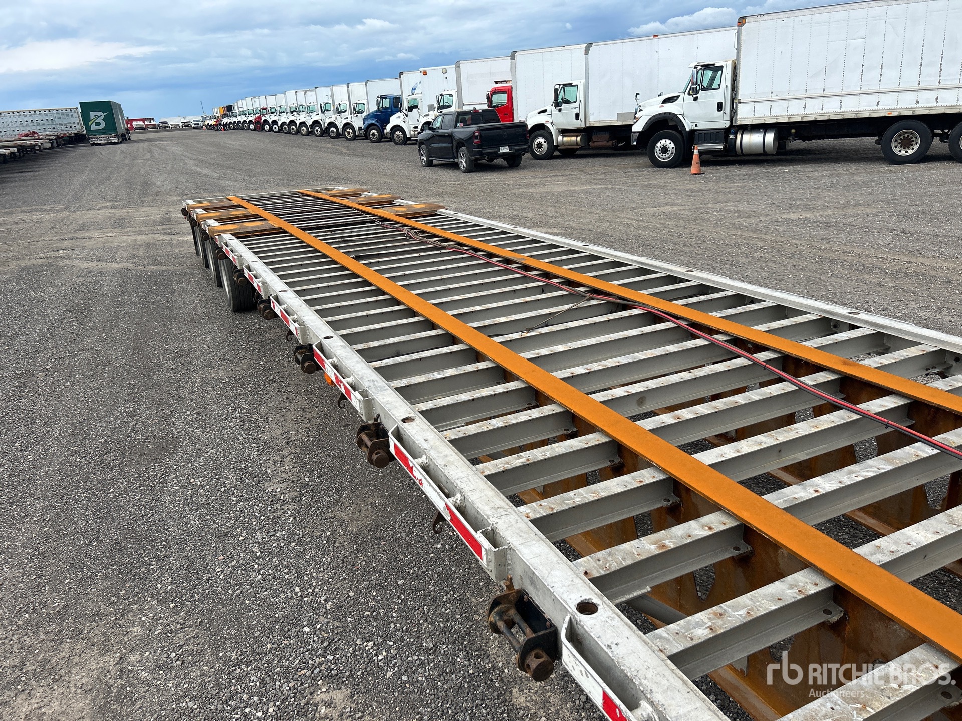 2012 Load King 53 ft Tri/A