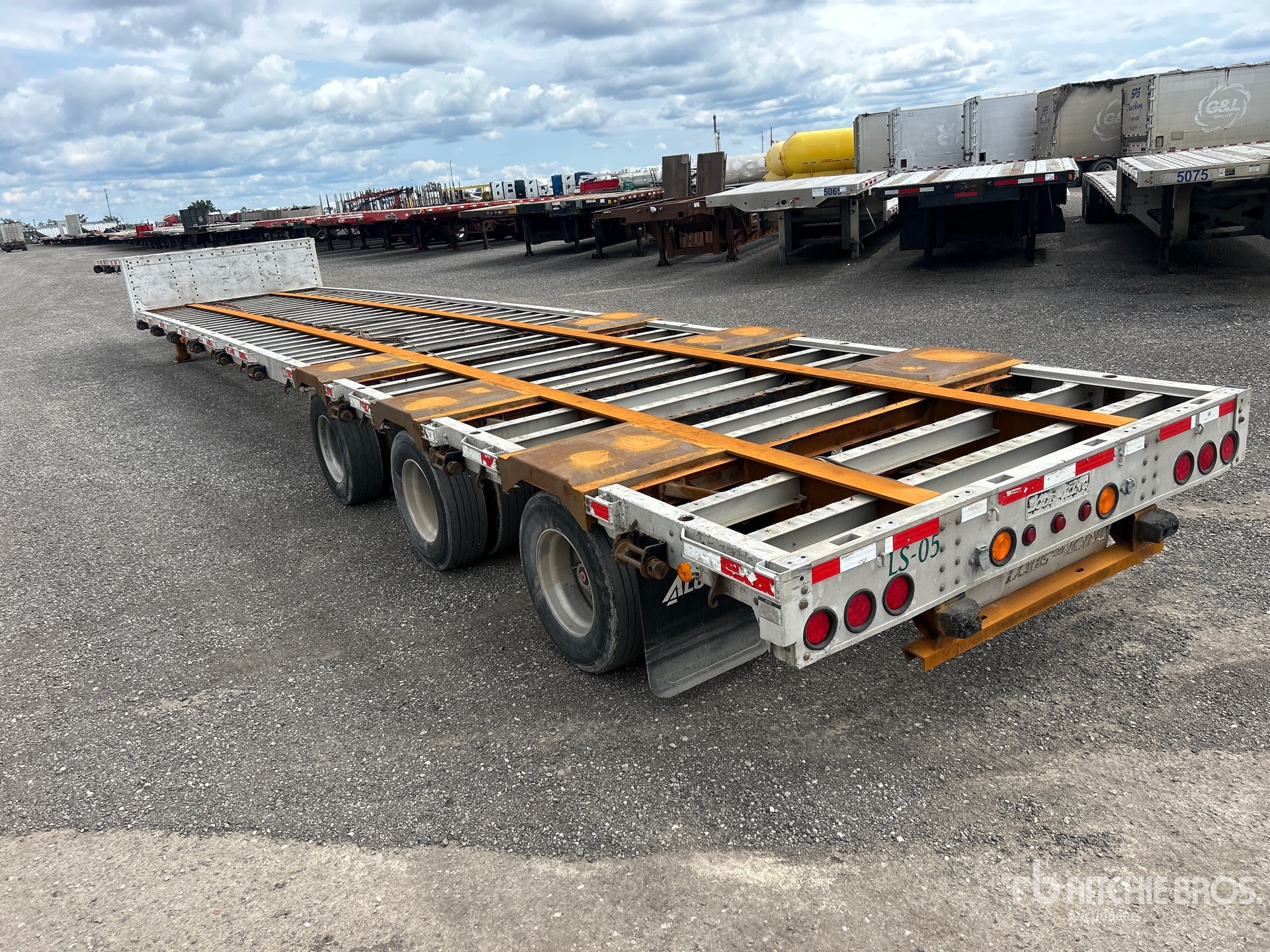 2012 Load King 53 ft Tri/A