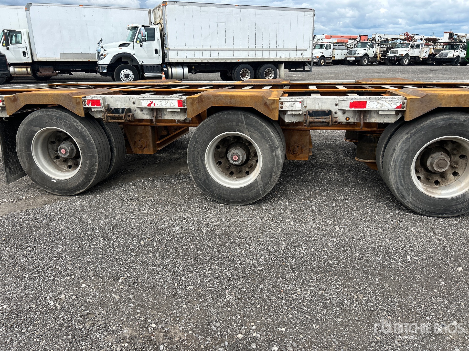 2012 Load King 53 ft Tri/A