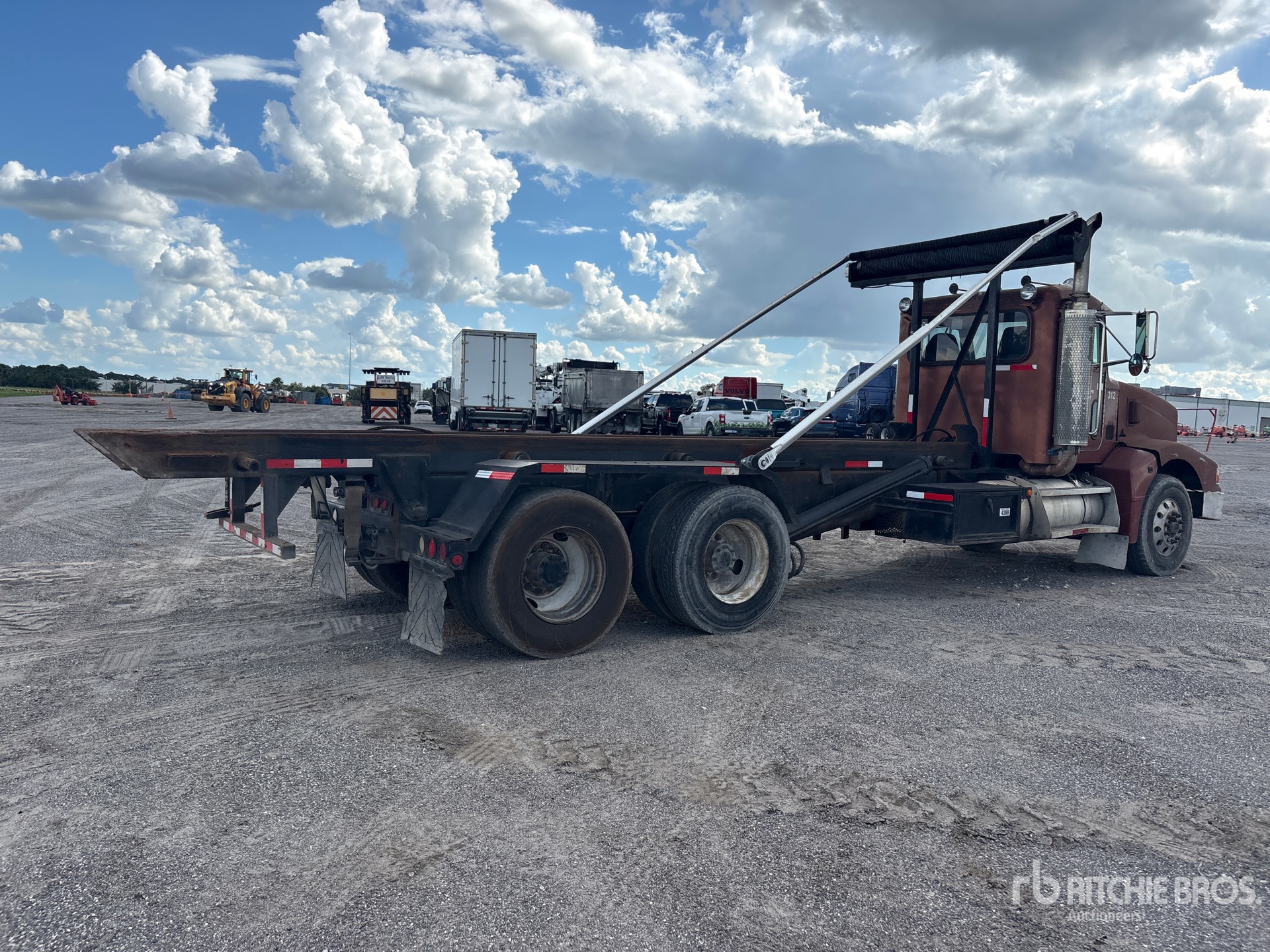 2000 Peterbilt 567