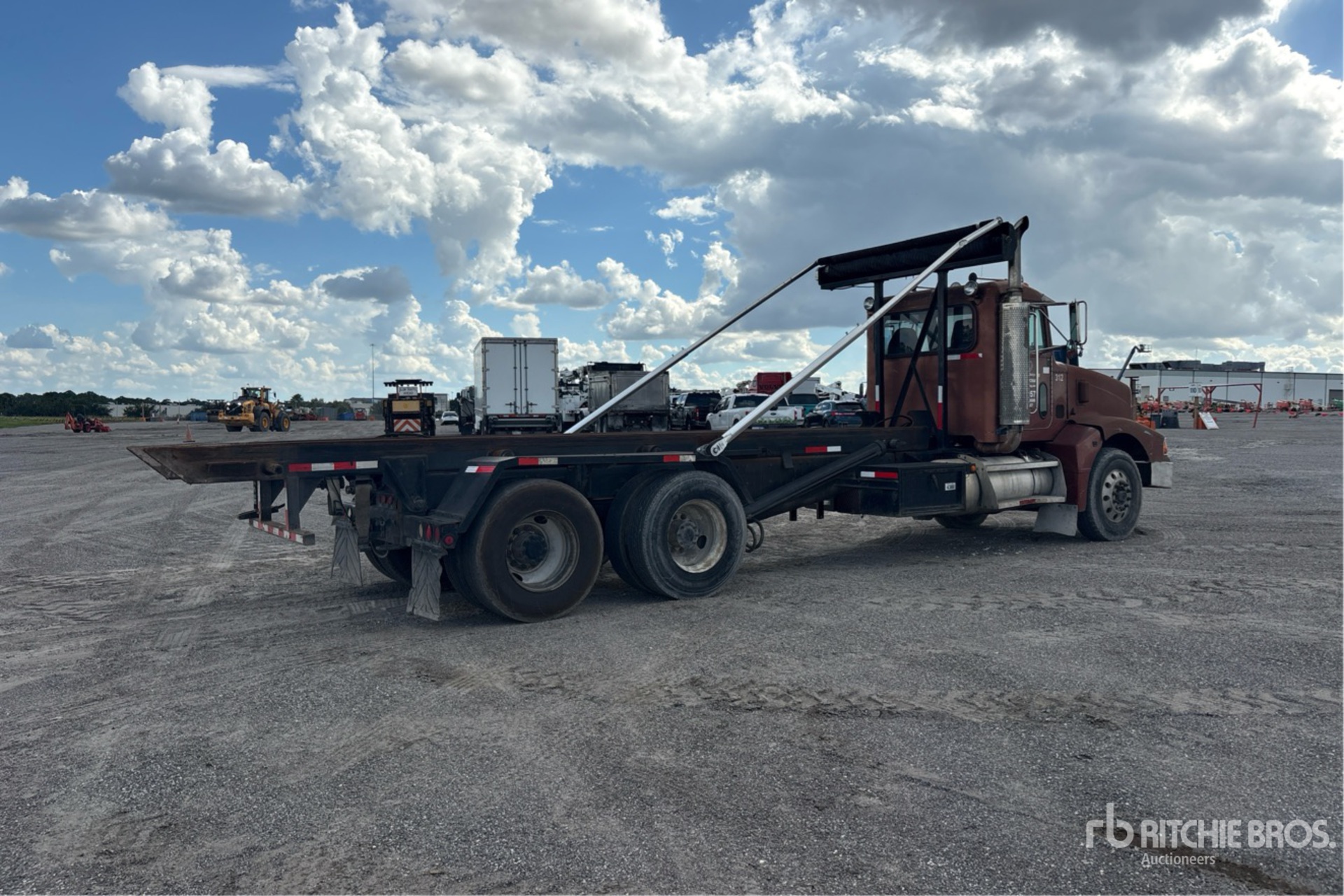 2000 Peterbilt 567