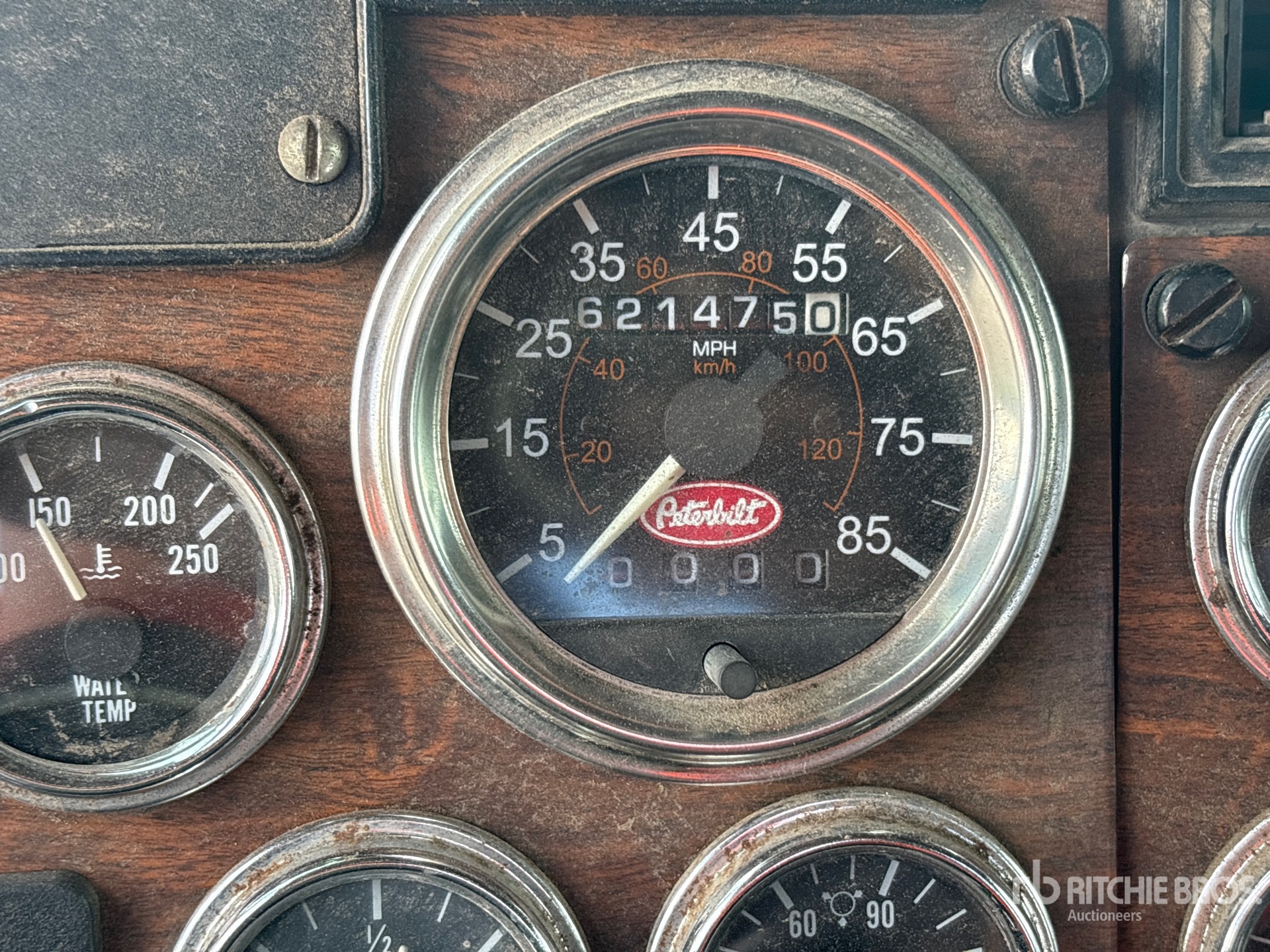 2000 Peterbilt 567