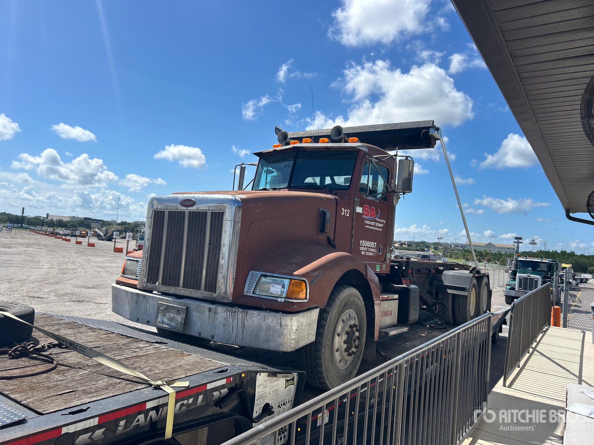 2000 Peterbilt 567