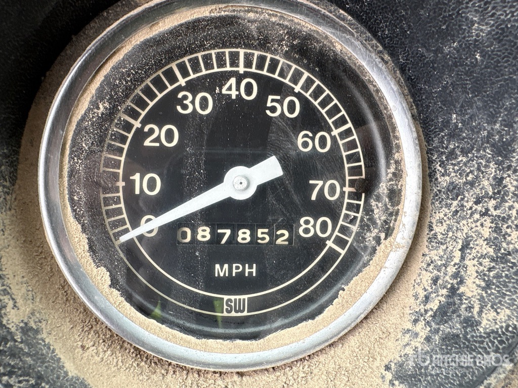 General Appearance with Hour Meter / Odometer